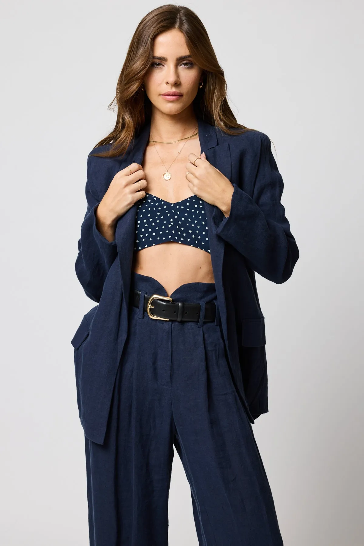 THE LINEN BLAZER